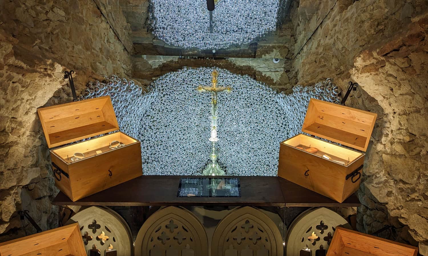 Podziemny Olkusz - starostwo. Kopia srebrnego Krzyża Gwarków Olkuskich. 