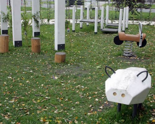 Plac zabaw przy pętli tramwajowej Rakowice