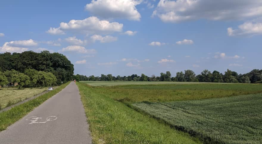 Embankments towards Nowa Huta