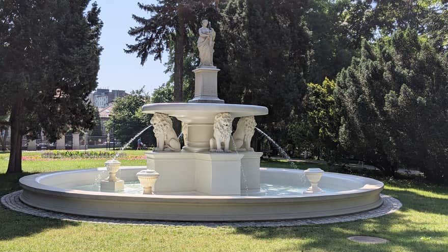 Strzelecki Park - Lion Fountain