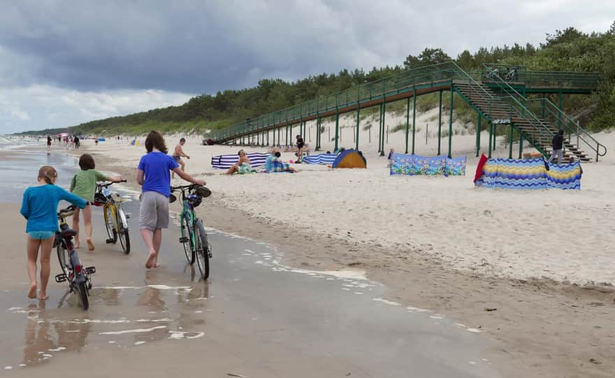Wyspa Wolin na rowerze - plaża w Międzywodziu