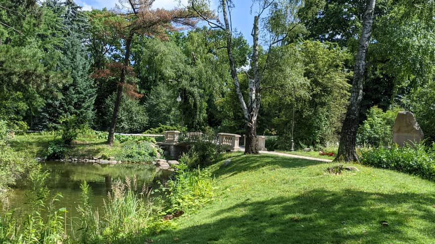 Bridge at the pond in Ujazdowski Park