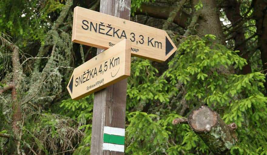 Two routes to Śnieżka from Jelenka Shelter
