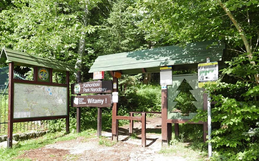 Coral Trail - Entrance to the Forest