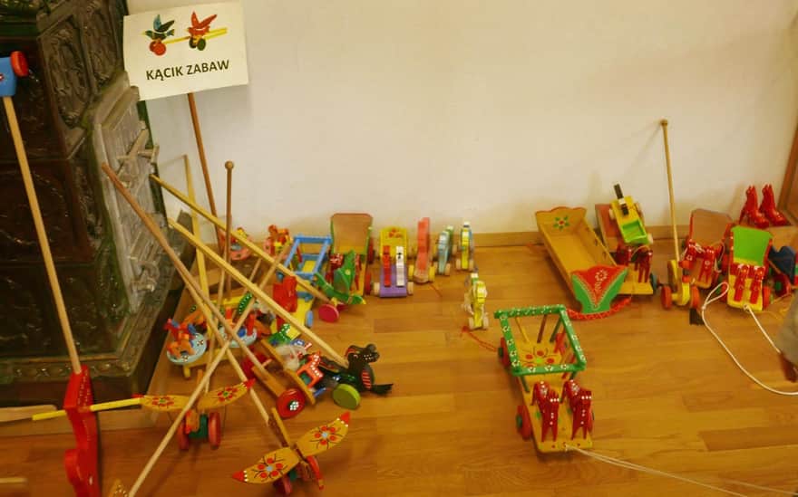 Beskidzkie Centrum Zabawki Drewnianej w Stryszawie - kącik zabaw
