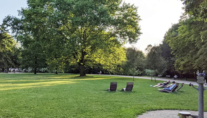 Krasiński Garden - loungers