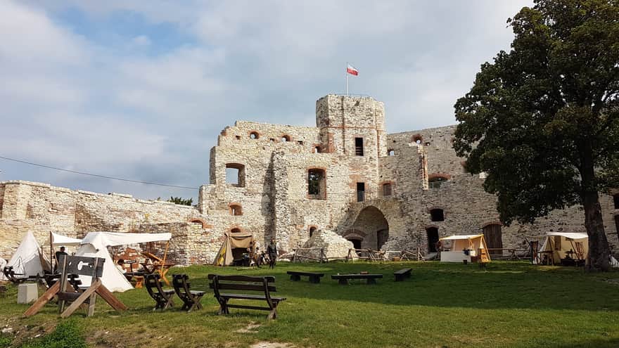 Tenczyn Castle in Rudno - courtyard