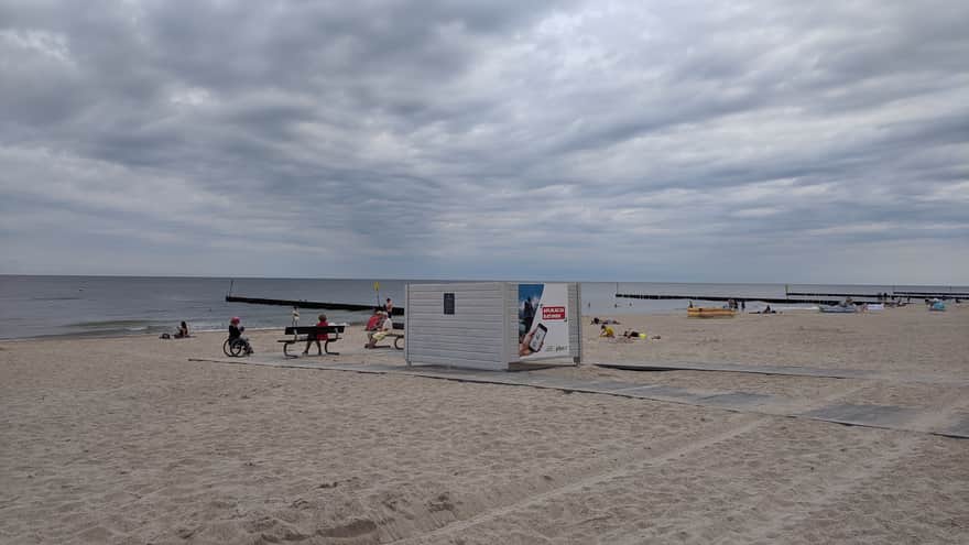 Beach access for strollers and disabled people at the end of Sułkowski Street in Kołobrzeg