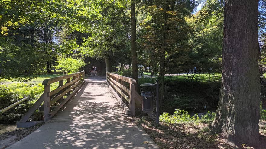 Mostek na rzeką Białuchą