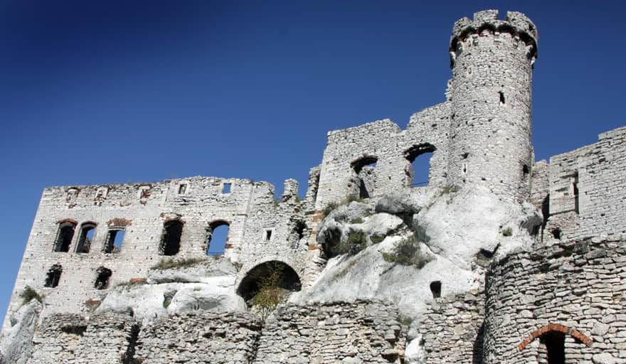 Ogrodzieniec Castle, Podzamcze