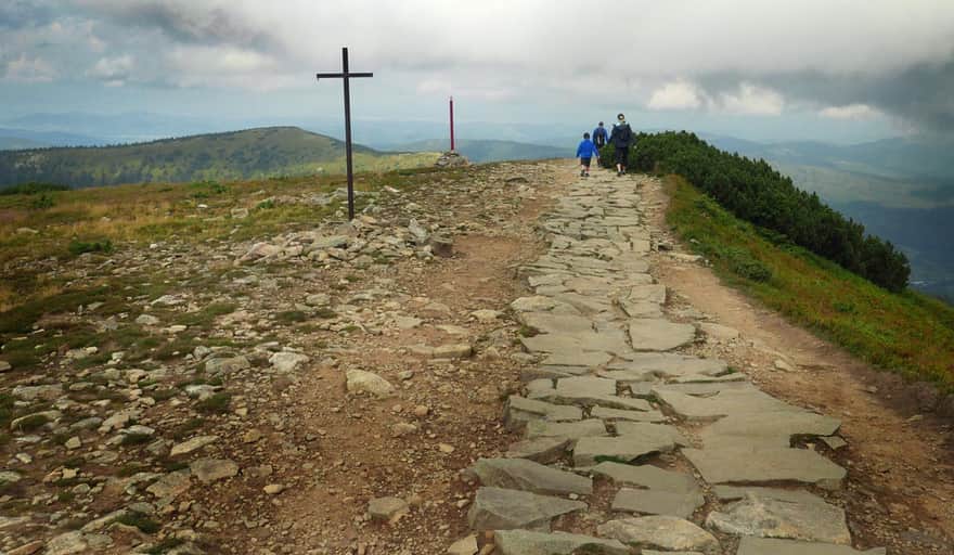 "Kościółki" - zejście ze szczytu Babiej Góry w stronę Przełęczy Brona