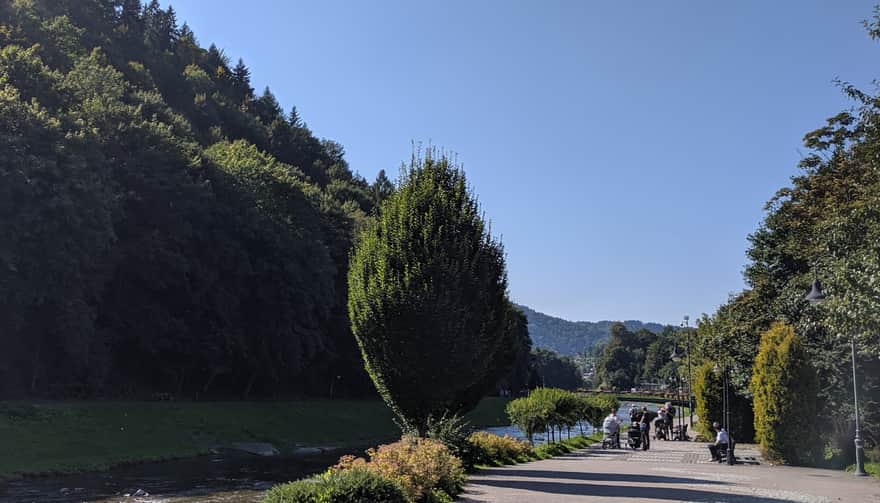 Promenade along the Grajcarek Stream in Szczawnica