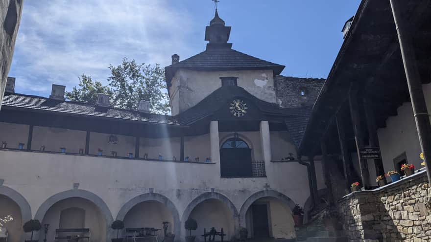 Niedzica Castle - clock tower