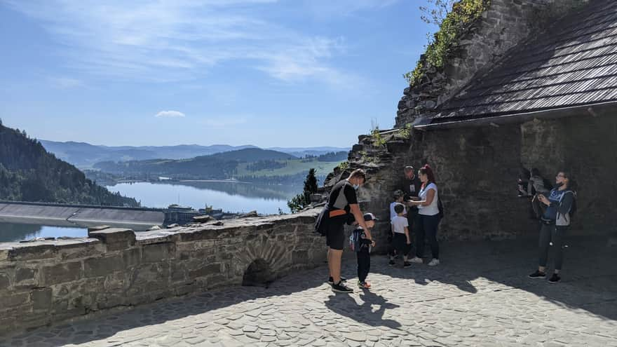 Niedzica Castle - courtyard