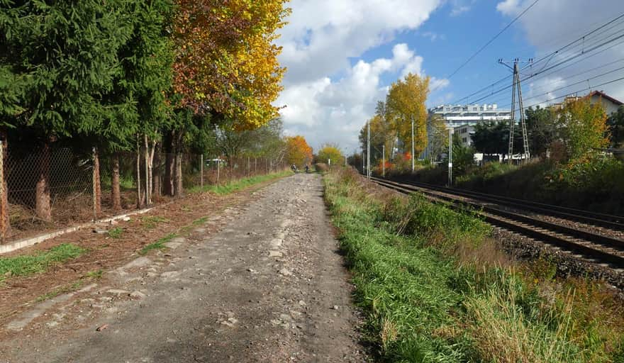 Biking to Ojcow. Road along the tracks, from Łokietka Street to Pękowicka Street