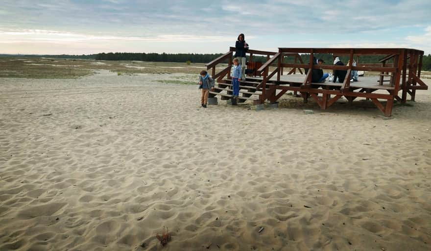 Błędów Desert - wooden viewpoint and picnic platform