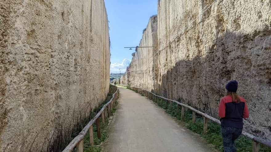 Syracuse - Rossana Maiorca Bicycle Path, path carved into the rocks