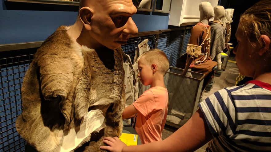 Muzeum Archeologiczne - stanowiska dotykowe
