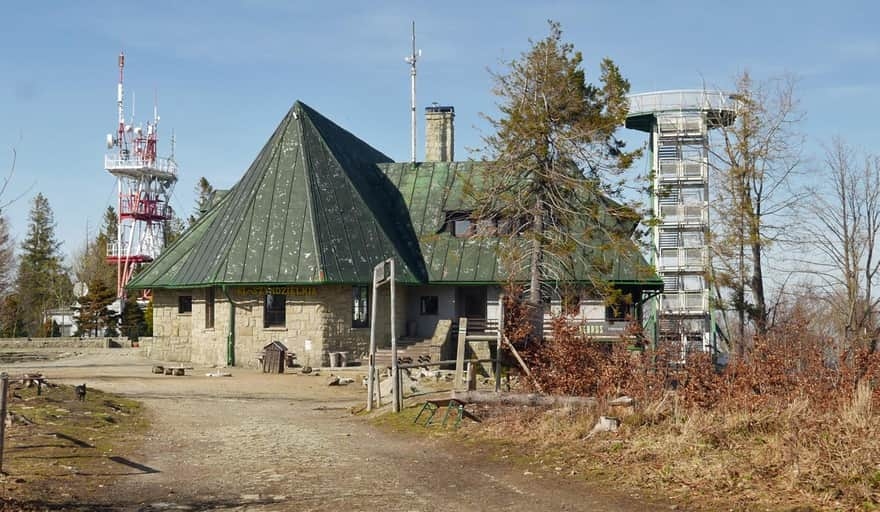 Szyndzielnia - lookout tower at the upper lift station