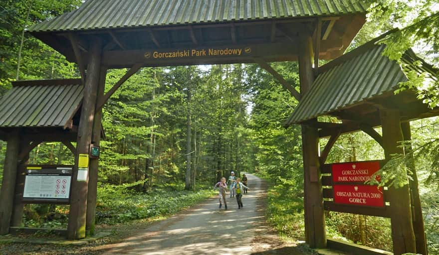 Valley of Kamienica - entrance to the Gorczański National Park near Trusiówka Glade