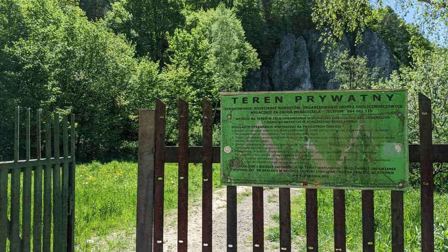 Information sign - Labajowa Rocks and Labajowa Cave