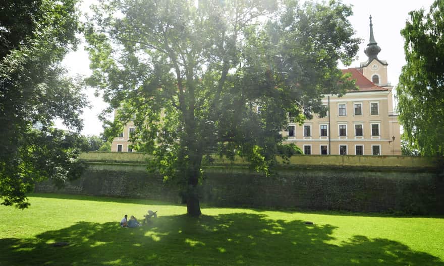 Lubomirski Castle in Rzeszów and the "green moat" - a perfect place for a family picnic!