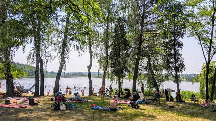 Chechło Reservoir in Trzebinia - shaded area