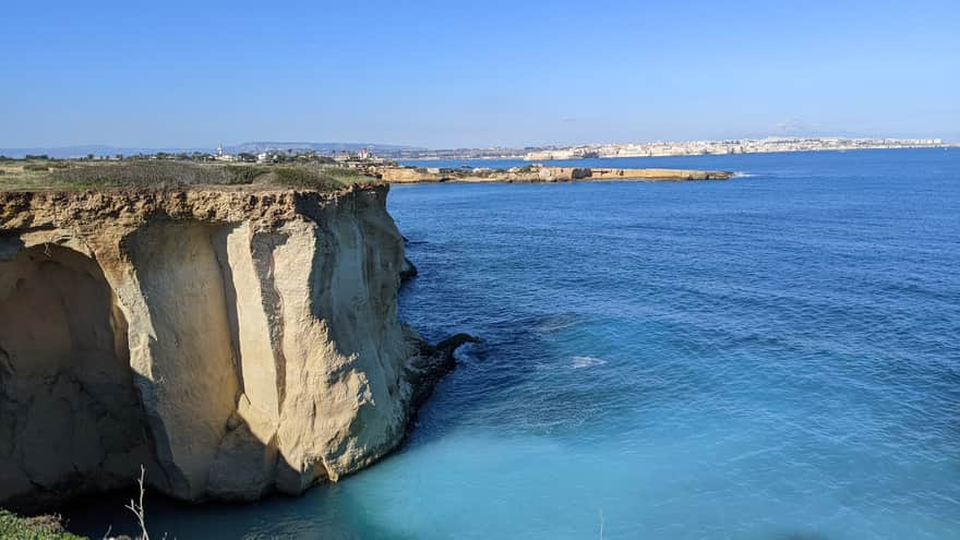 Cliffs and view of Syracuse