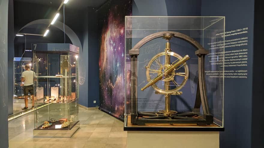 Wystawa dawnych instrumentów astronomicznych w Wieży Matematycznej