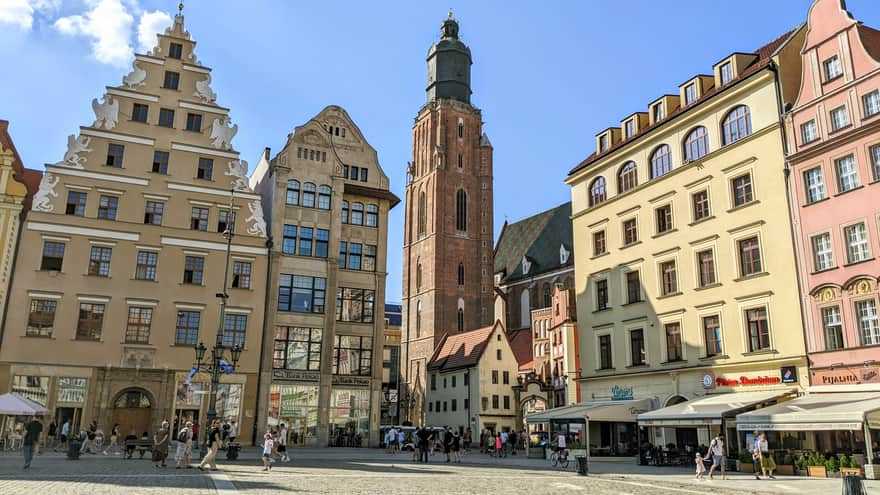 Tower of the Church of St. Elizabeth and the Jaś and Małgosia Townhouses