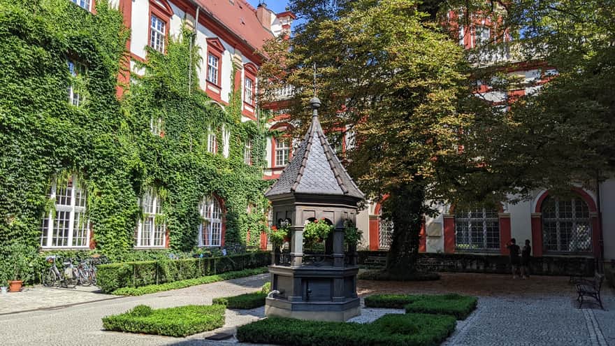 Ossolineum in Wrocław - courtyard