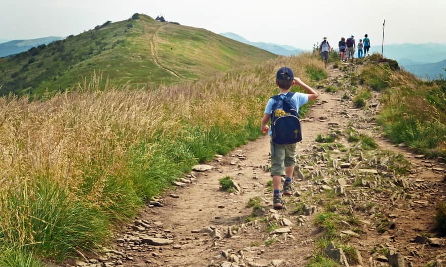 Walking along the ridge of Wetlina Polonina in 2019 - in the distance, the "old" Chatka Puchatka