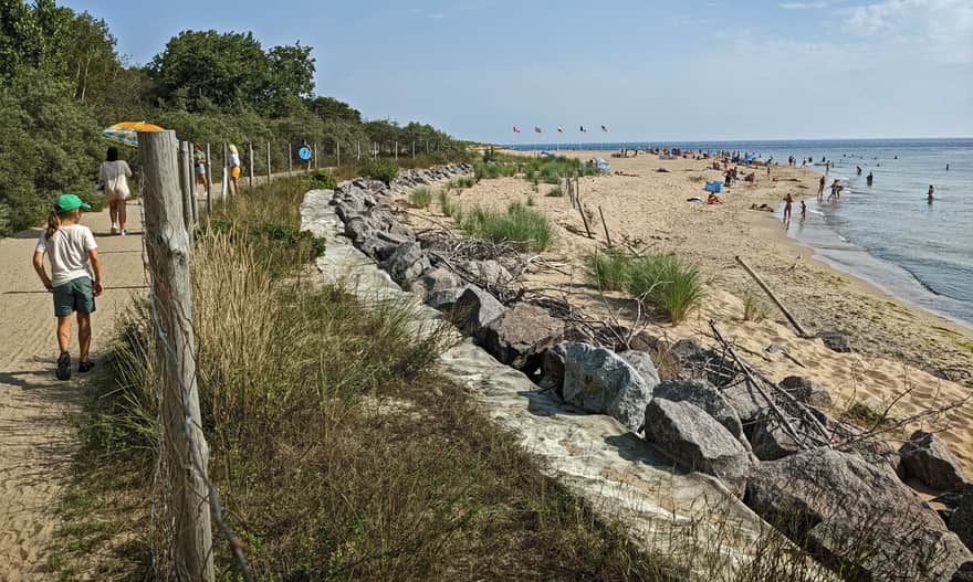 Cypel Helski - ścieżka na koniec cypla wzdłuż wybrzeża. Plaża "południowa" - od strony zatoki.