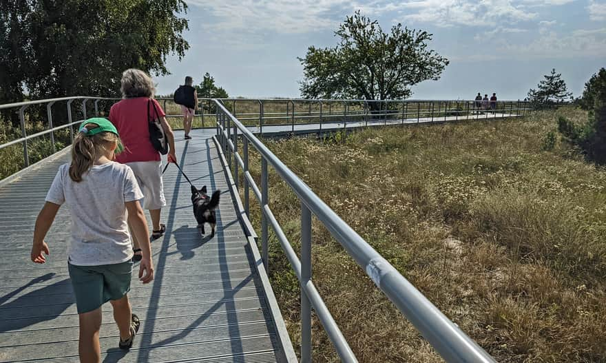 Hel - pomosty nad wydmami na końcu Cypla Helskiego