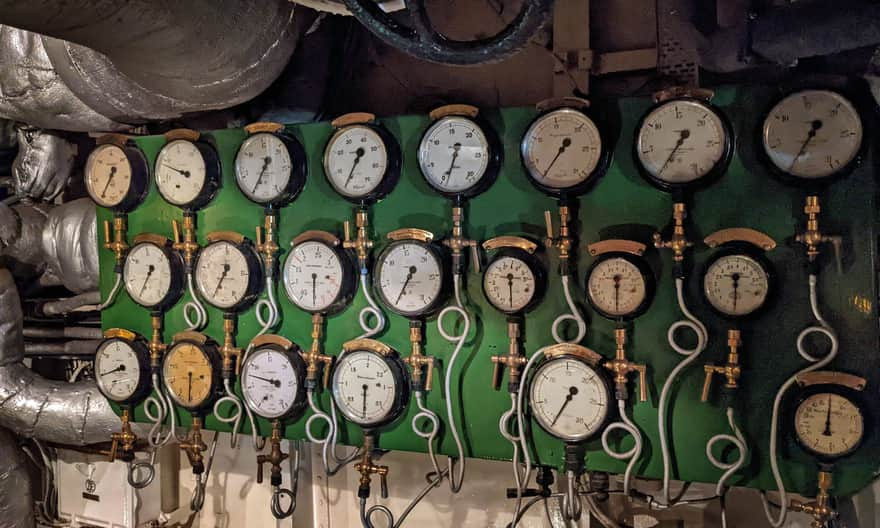 ORP Błyskawica - engine room