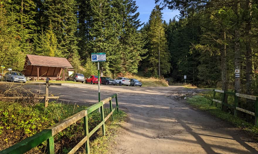 From Żabnica to Słowianka - black trail, parking