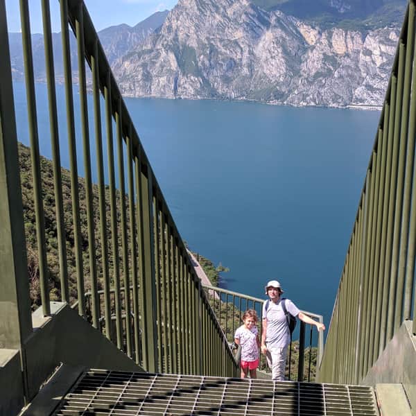 Busatte Tempesta - łatwy i widokowy szlak nad jeziorem Garda