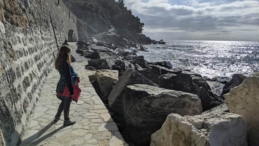 Approaching Arena Beach