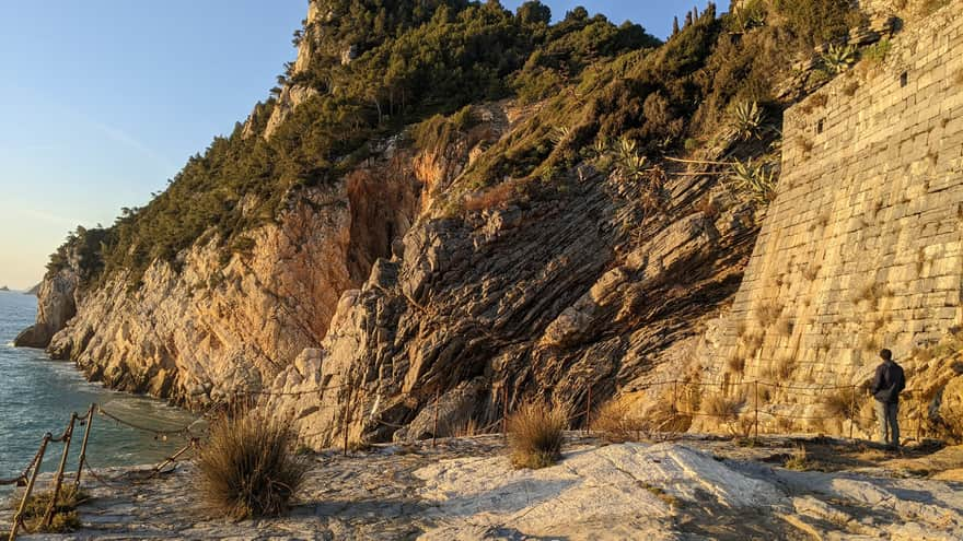 Rocky terrace below the Mills - cliffs in the rays of the setting sun