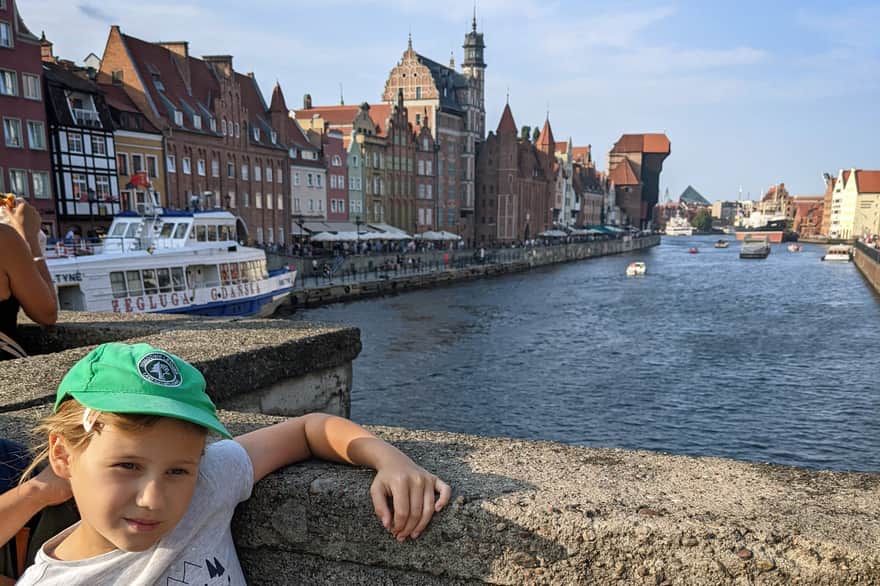 Walking around Gdańsk with kids