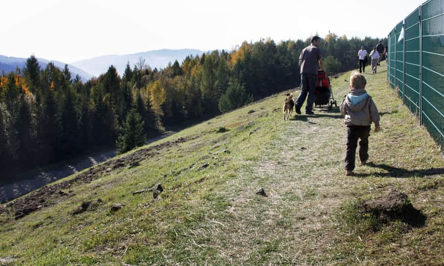 Mount Żar - path around the water reservoir