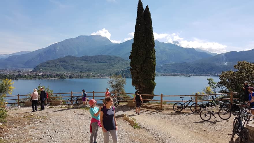 Via del Ponale szlak pieszo-rowerowy nad jeziorem Garda