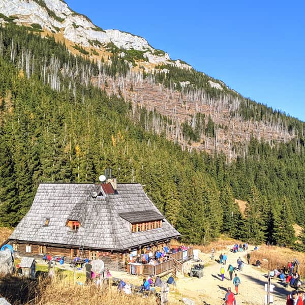 Schroniska w Tatrach i prowadzące do nich szlaki