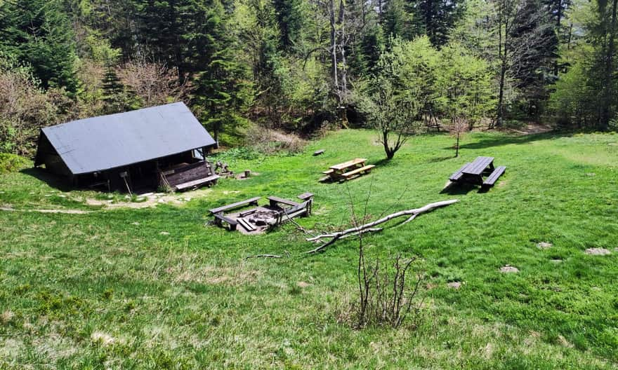 Polana Wały - student camping base under Krzystonów, photo by B. and J. Stachurscy