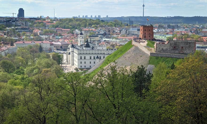 Zamek Dolny i Górny z Basztą Giedymina - widok z Góry Trzykrzyskiej