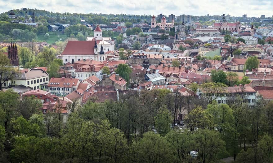 Widok z Góry Zamkowej na Stare Miasto w Wilnie