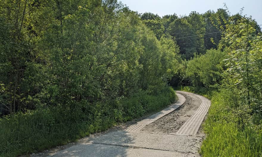 Pay attention to this turn on Zielona Street in Mszana Dolna! We have to turn here, even though there are no signs...