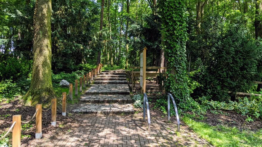 Entrance to the educational trail