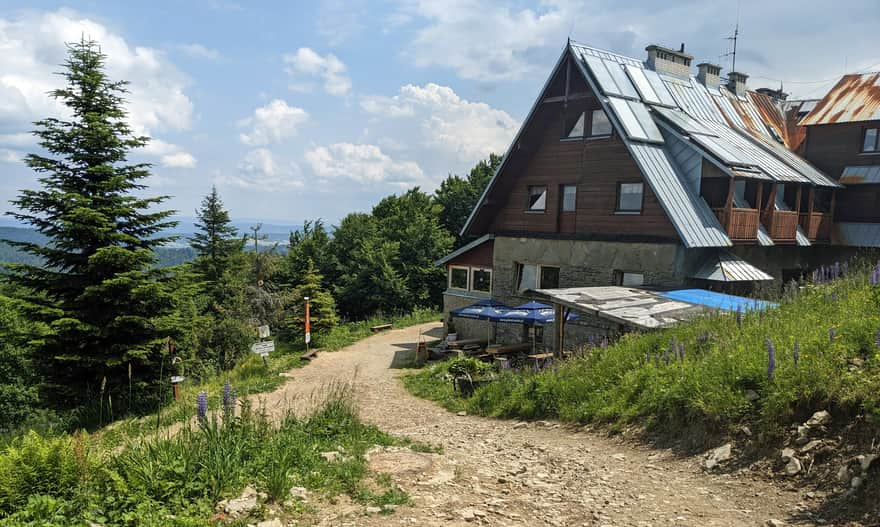 PTTK Shelter near Jaworzyna Krynicka