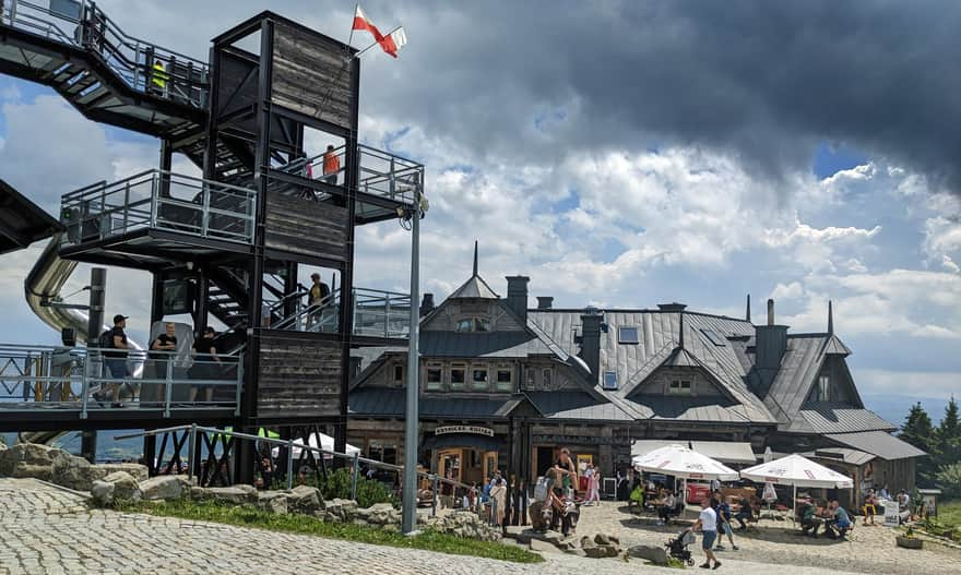 Jaworzyna Krynicka: restaurant and entrance to the viewing terrace above the upper station of the cable car